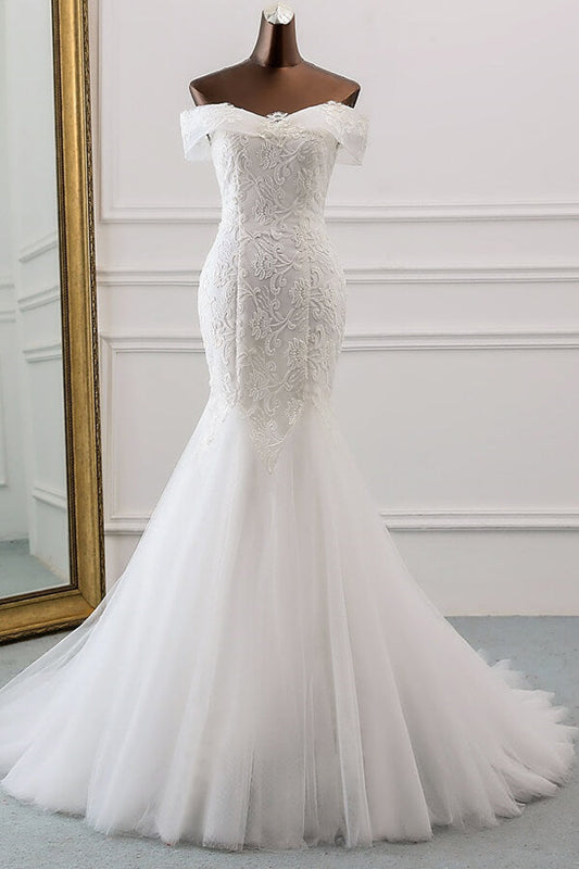 Langes Meerjungfrau-Brautkleid mit schulterfreiem Schnitt und Applikationen aus Spitze und Tüll