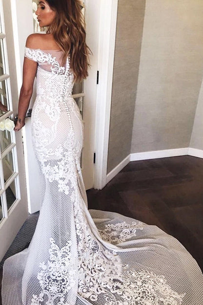 Langes Meerjungfrau-Brautkleid mit schulterfreier Schleppe und Applikationen