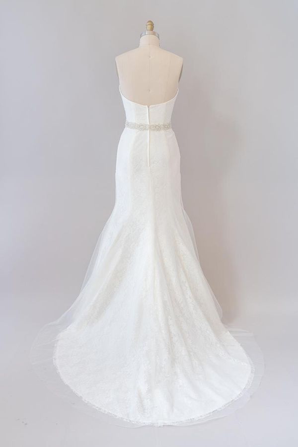Langes trägerloses Meerjungfrau-Brautkleid aus Tüllspitze