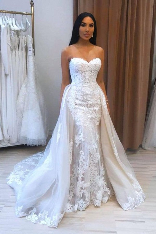 Langes Meerjungfrau-Brautkleid mit Herzausschnitt und Applikationen aus Spitze und Tüll