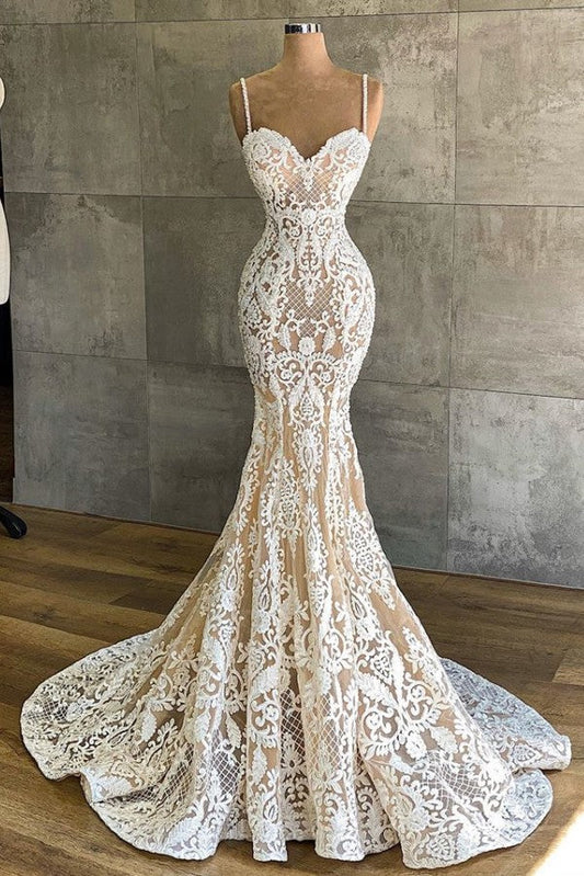 Langes Meerjungfrau-Brautkleid mit Herzausschnitt und Spaghettiträgern und Spitzenapplikationen