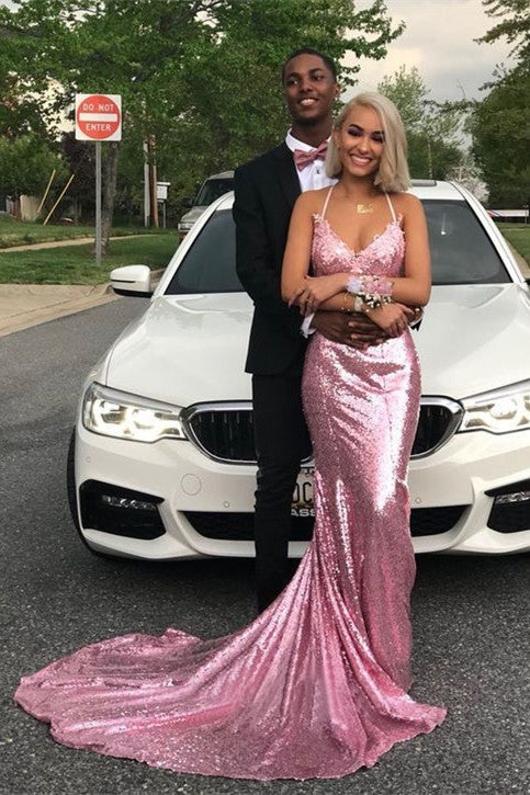 Abito da sera rosa con scollo a V lungo a sirena, spalline sottili e schiena scoperta con paillettes