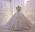 Langes Prinzessin-Brautkleid mit Herzausschnitt, schulterfrei, rückenfrei, Applikationen, Spitze, Rüschen, Tüll