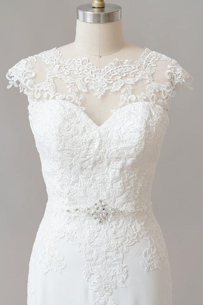 Vestido de novia largo de encaje con ilusión y manga corta