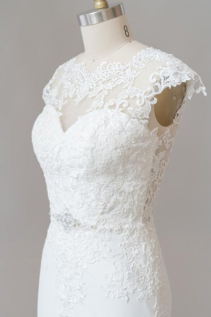 Vestido de novia largo de encaje con ilusión y manga corta