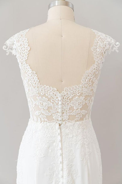 Vestido de novia largo de encaje con ilusión y manga corta