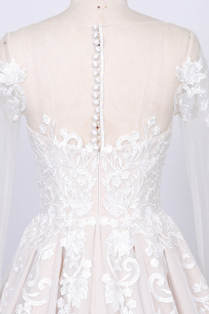 A-Linien-Brautkleid mit langen Ärmeln und Tüllapplikationen 