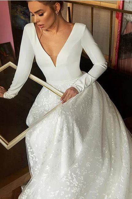 Langarm V-Ausschnitt Boho Brautkleider Satin Rückenfreies Spitzen Brautkleid