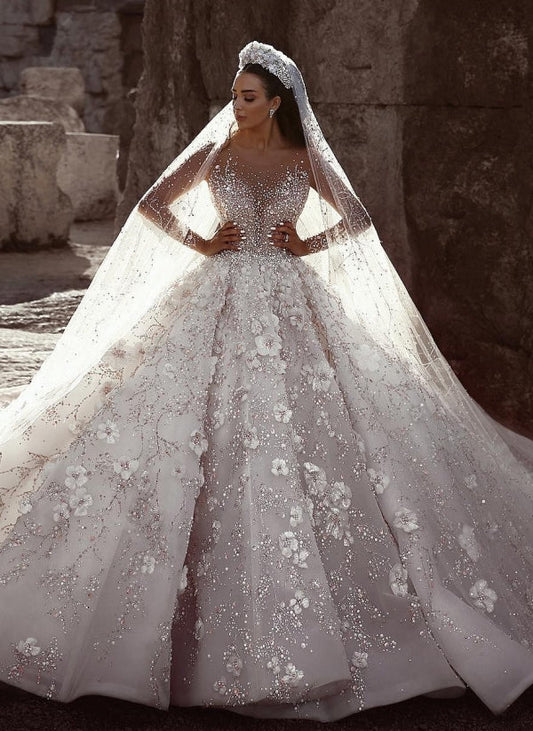 Lange Ärmel Ballkleid Herzausschnitt Perlen verziert Blumenspitze Brautkleider