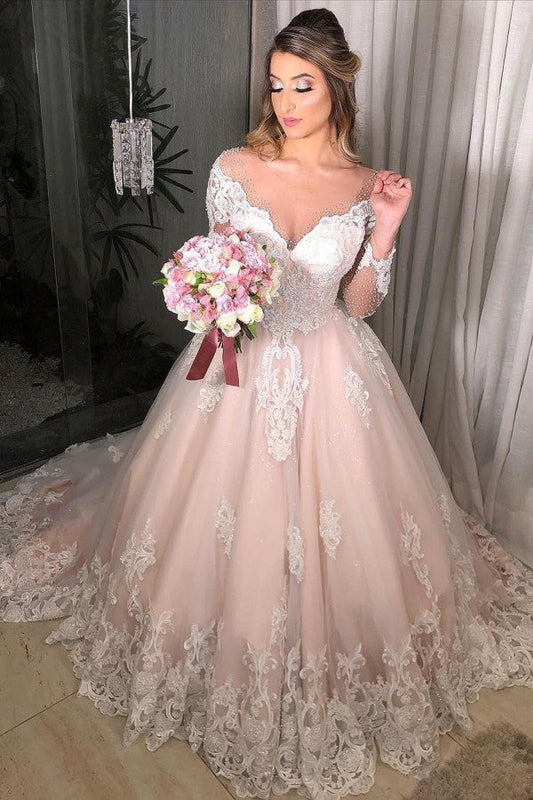 Langärmliges Prinzessin-Brautkleid mit schulterfreiem Tüll und floralen Spitzenapplikationen