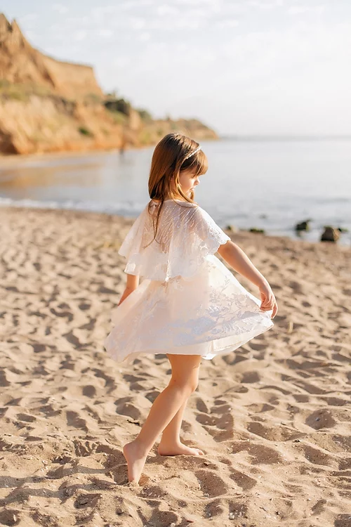 White A Line Three Quarter Sleeves Flower Girl Dress With Lace Appliques Zipper