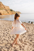 White A Line Three Quarter Sleeves Flower Girl Dress With Lace Appliques Zipper