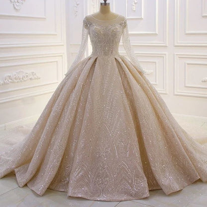 Luxuriöses A-Linien-Brautkleid mit Spitze und Pailletten und langen Ärmeln