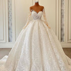 Robe de bal princesse luxueuse en dentelle à manches longues et coupe évasée