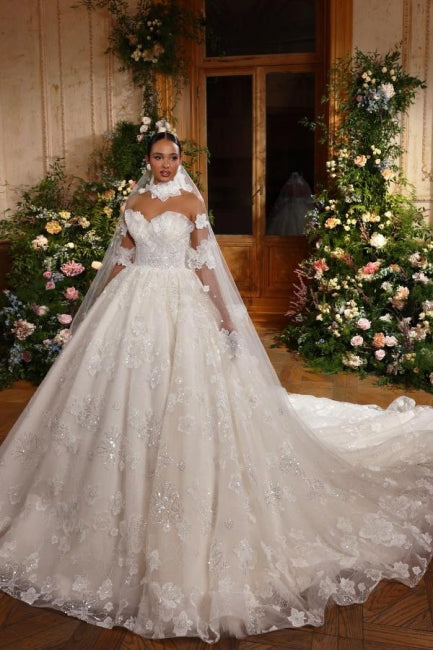 Luxuriöses langes elfenbeinfarbenes ärmelloses A-Linien-Prinzessin-Brautkleid mit Glitzer und Spitze