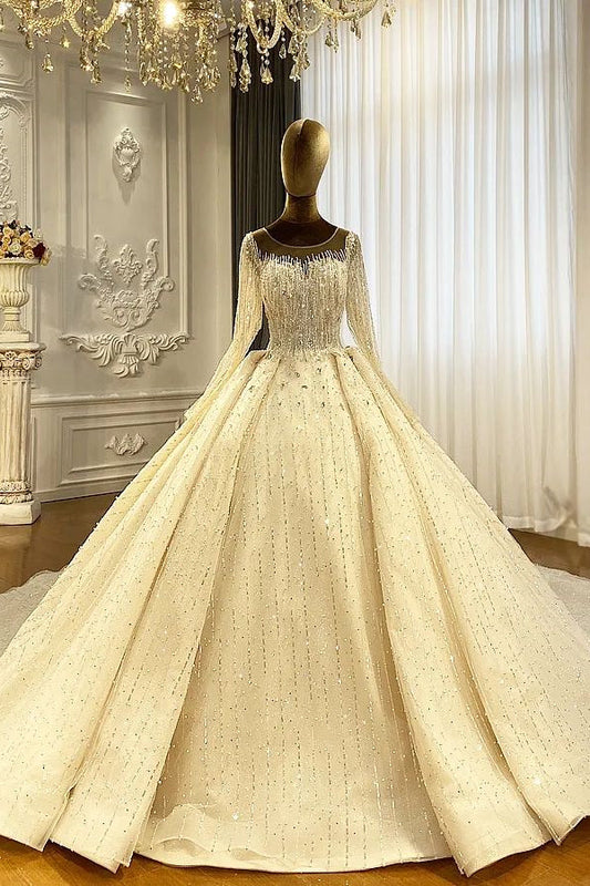 Luxuriöses Prinzessin-Brautkleid in Elfenbein mit langen Ärmeln und Perlen