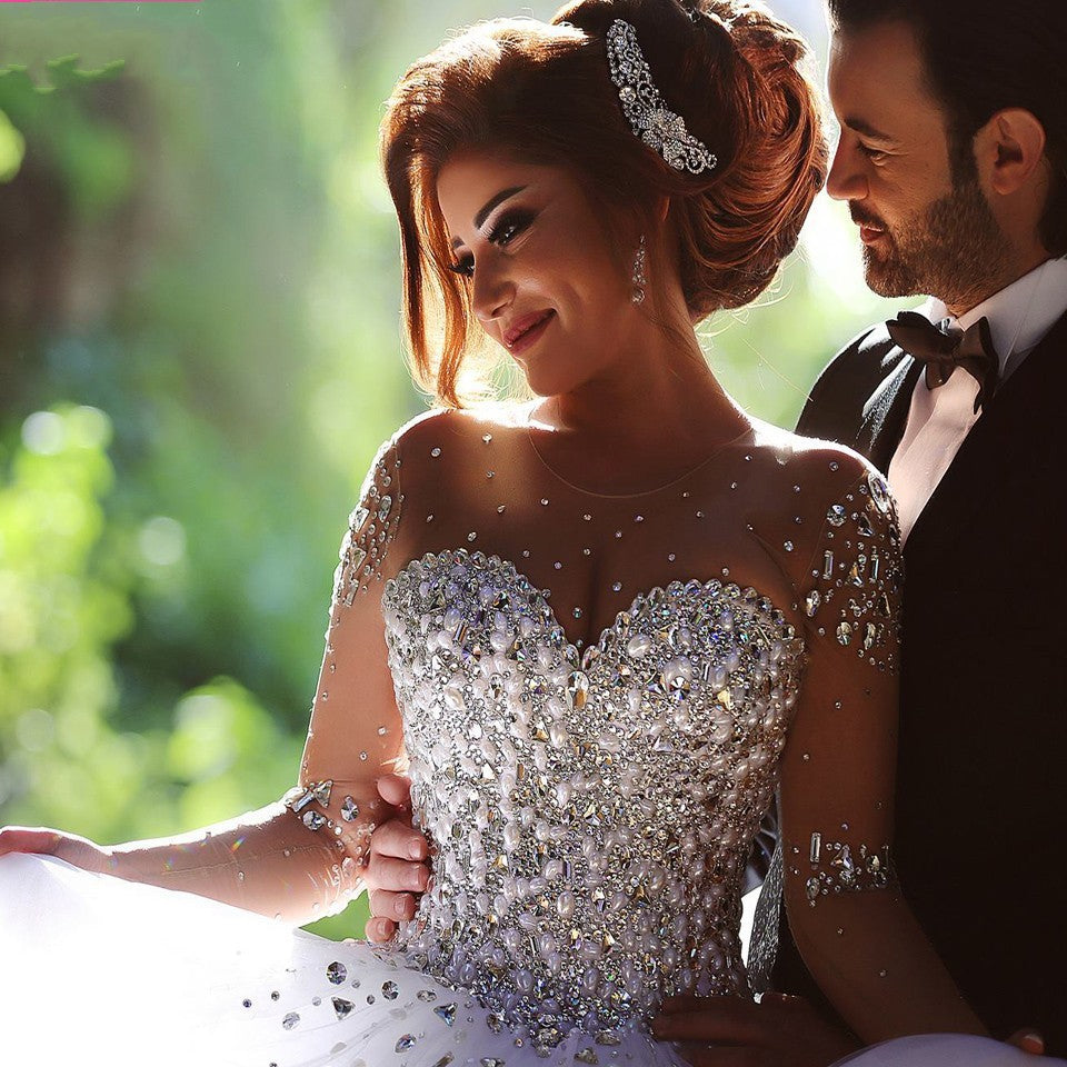 Luxuriöses langes Ballkleid mit Herzausschnitt und Kristallen, Perlen verziert, Brautkleider mit Ärmeln