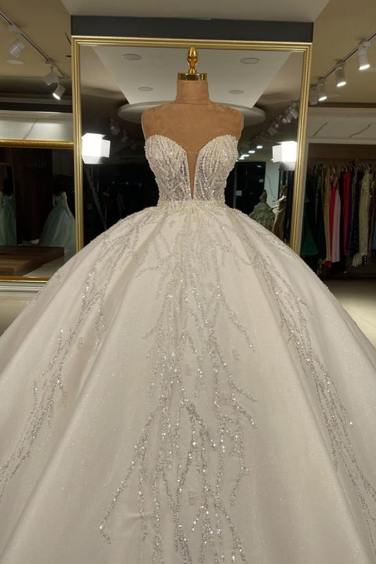 Robe de mariée luxueuse longue à paillettes et décolleté en cœur