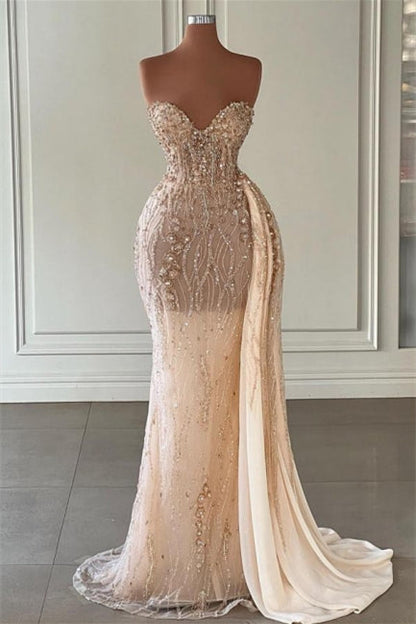 Vestido de fiesta de sirena largo de lujo con escote corazón, sin mangas y cuentas