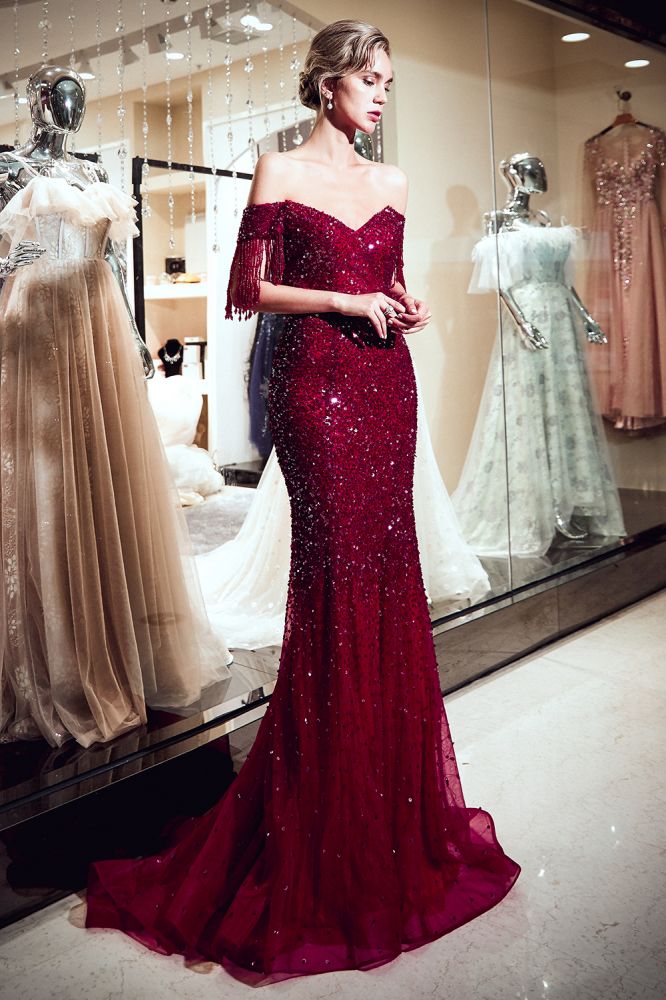 Luxuriöses schulterfreies, bodenlanges Abendkleid mit Pailletten und V-Ausschnitt