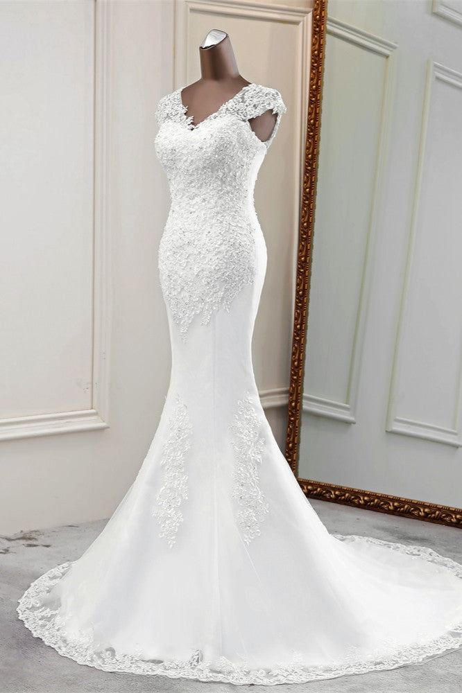 Luxurious V Neck Sleeveless White Lace Mermaid Wedding Dress With Appliques