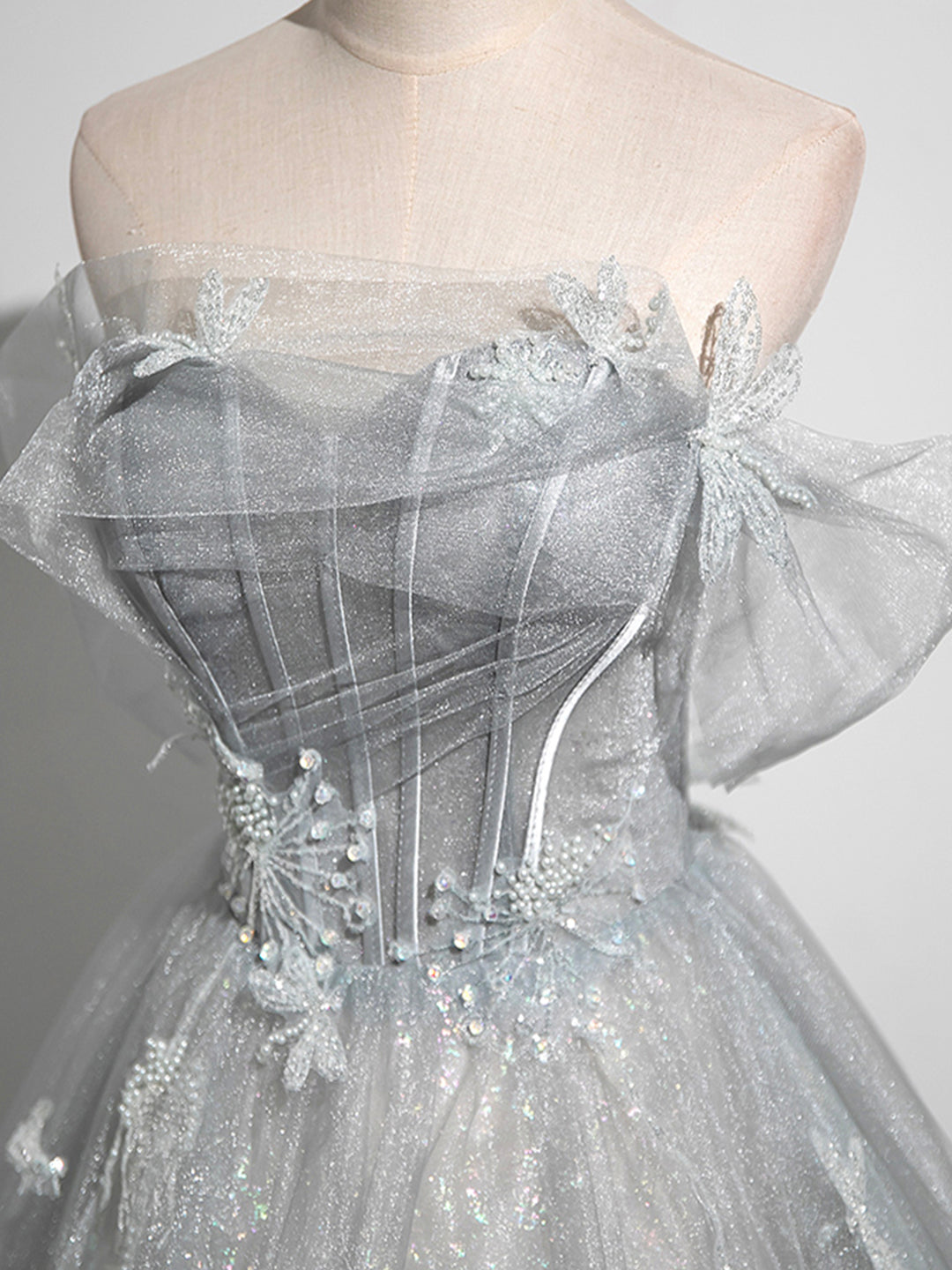 Abito da sera in tulle a linea A con spalle scoperte, grazioso corpetto, abito da festa lungo fino a terra