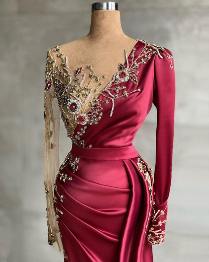 Meerjungfrau Langes V-Ausschnitt Satin Burgunderrotes Ballkleid mit Ärmeln