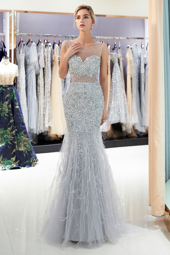 Vestido de noche de tul con cristales, escote ilusión y sin mangas de sirena