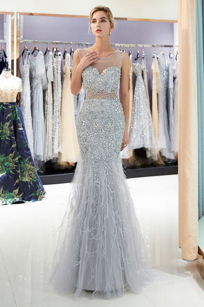Vestido de noche de tul con cristales, escote ilusión y sin mangas de sirena