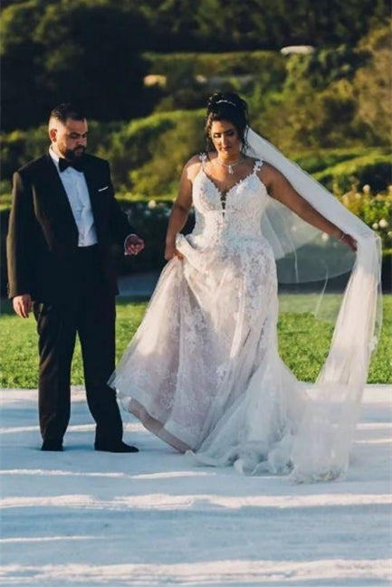 Vestidos de novia modernos de corte A sin mangas con escote en V y encaje