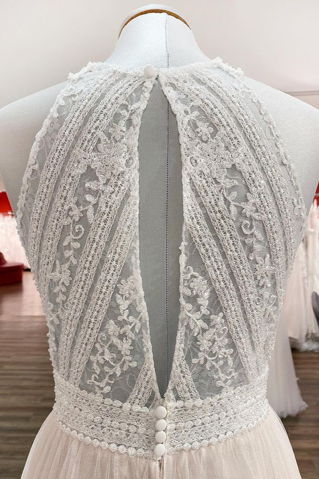Vestidos de novia modestos largos de corte A con cuello halter de tul y encaje sin espalda