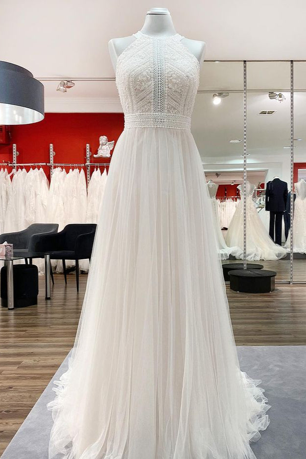 Vestidos de novia modestos largos de corte A con cuello halter de tul y encaje sin espalda