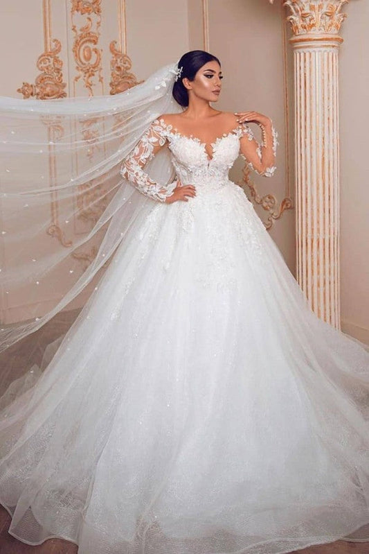 Schlichtes langes Prinzessinnen-Brautkleid aus Tüllspitze mit Ärmeln