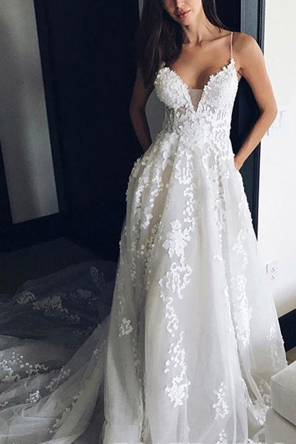 Tiefer V-Ausschnitt Spaghettiträger Strandhochzeitskleid Brautkleid