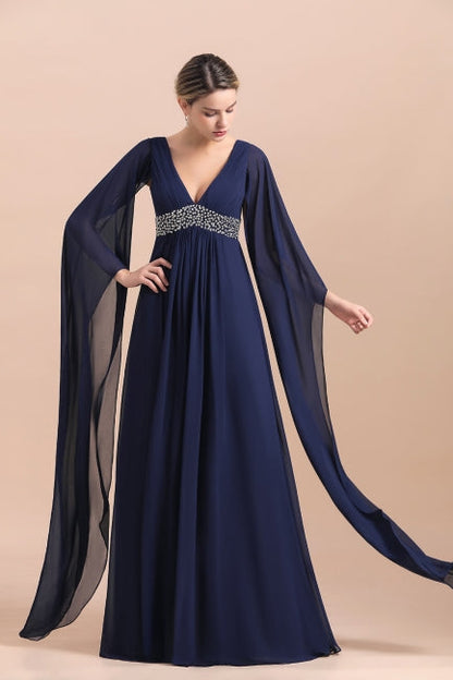 Marineblaues Chiffon-Kleid für die Brautmutter mit langen Ärmeln und Rüschen online