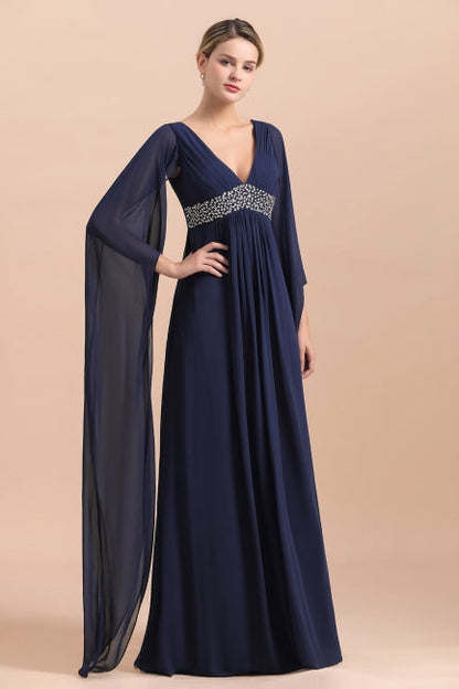 Marineblaues Chiffon-Kleid für die Brautmutter mit langen Ärmeln und Rüschen online