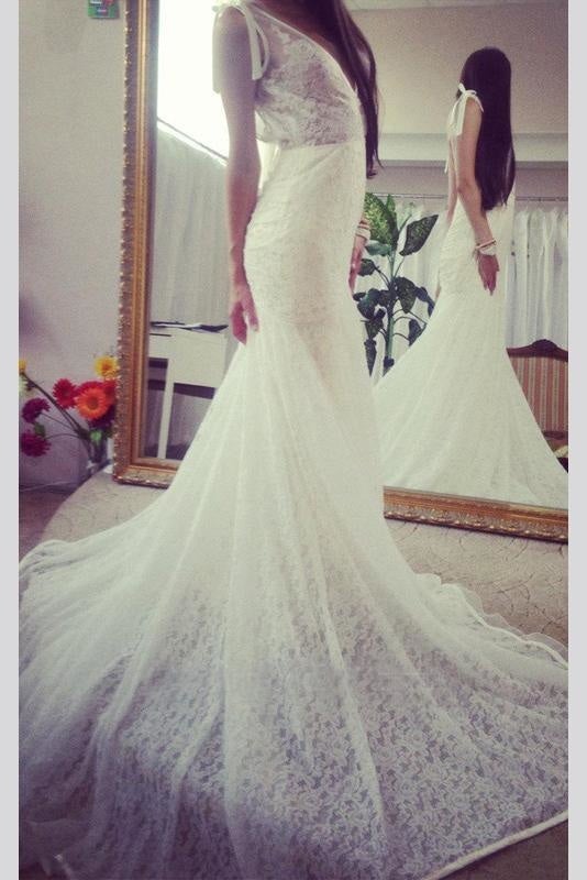Vestido de novia elegante de encaje largo con escote en V profundo y bonito vestido de sirena sin mangas 