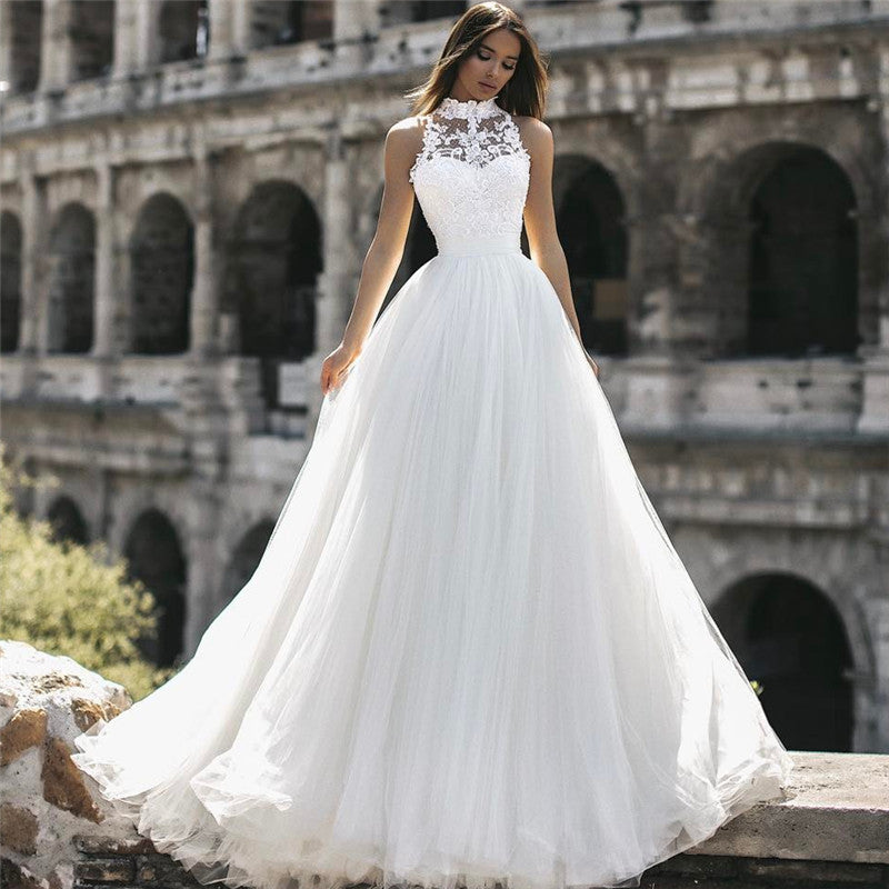 Neuankömmling Stehkragen Ärmellos Applikationen Brautkleid