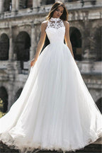 New Arrival High Neck Sleeveless Appliques Wedding Dress