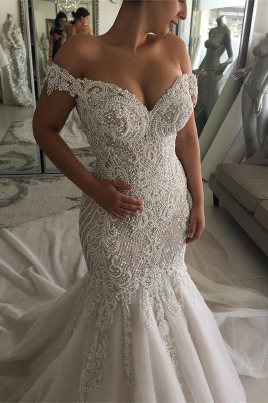 Nouvelle arrivée robe de mariée sirène à épaules dénudées et traîne chapelle en perles