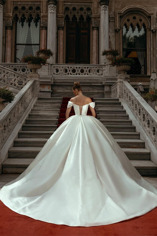 Off-the-Shoulder Ball Gown Wedding Dress Ivory Satin Bridal Wear