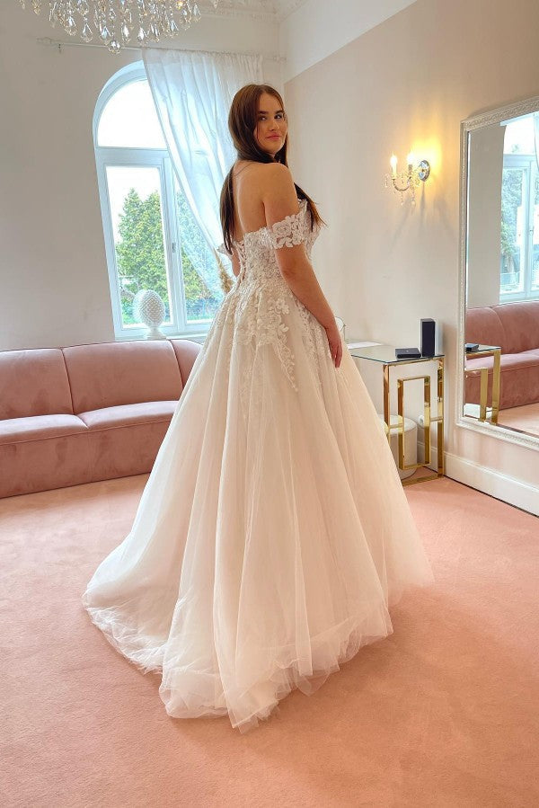 Off The Shoulder Wedding Dress Tulle Princess Lace Appliques A Line