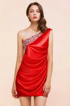 Robe de demoiselle d'honneur en satin rouge à une épaule avec volants, longue jusqu'au sol / robe de fête courte