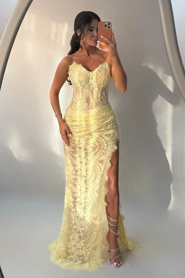 Daffodil Yellow Sweetheart Sleeveless Mermaid Prom Dress With Appliques And Slit