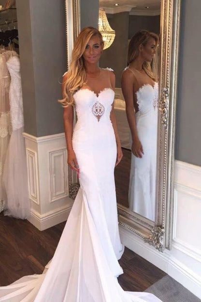 Hermosos vestidos de novia elegantes de playa largos sin mangas con encaje