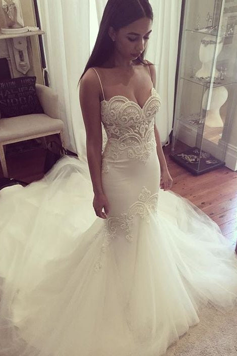Hübsches Spaghettiträger-Brautkleid mit Herzausschnitt, Sommer-Etuikleid aus Tüll