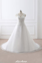 Elegantes Prinzessinnen-Brautkleid aus Spitze mit V-Ausschnitt und Tüll