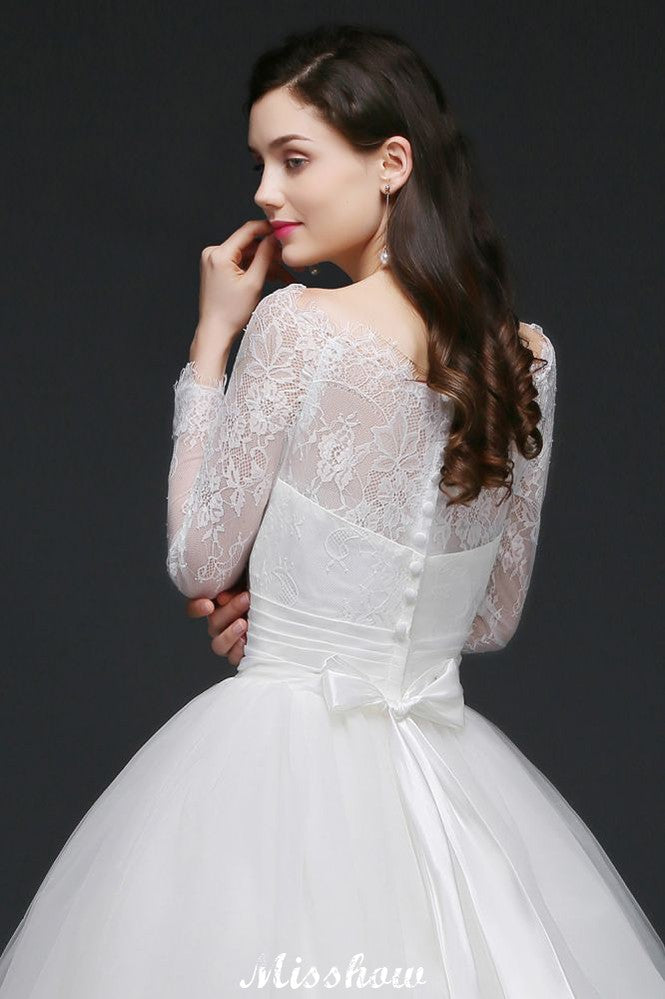 Weißes Prinzessin-Brautkleid aus Tüll mit U-Ausschnitt und Spitze