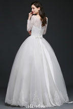Weißes Prinzessin-Brautkleid aus Tüll mit U-Ausschnitt und Spitze