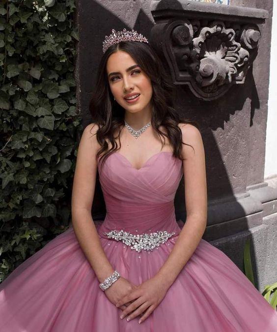 فستان كرة من التول الأنيق بقصة القلب، فستان الأميرة Y1089